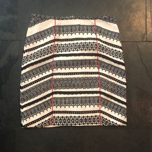 Black and white pencil skirt